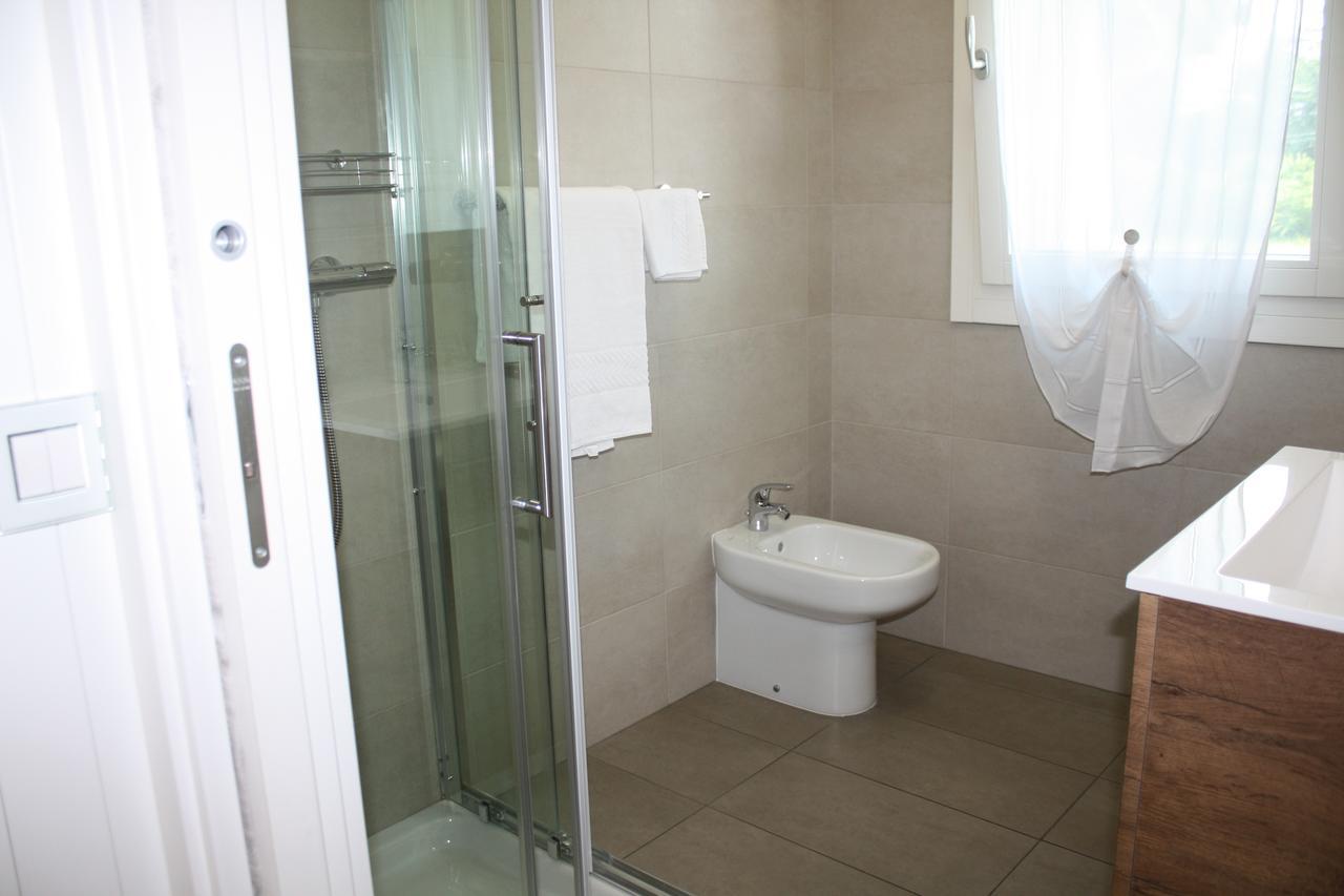 Sernaglia della Battaglia Elis' Rooms מראה חיצוני תמונה