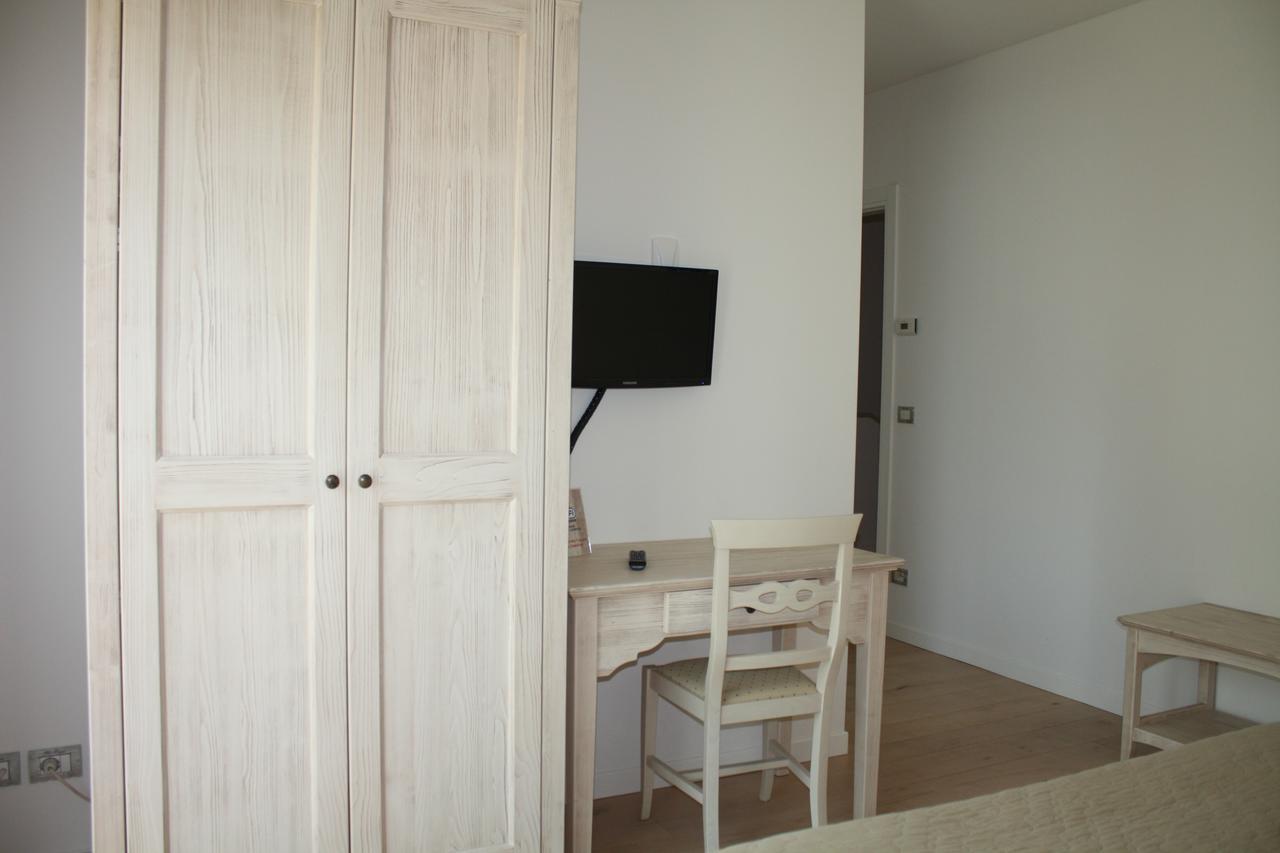 Sernaglia della Battaglia Elis' Rooms מראה חיצוני תמונה