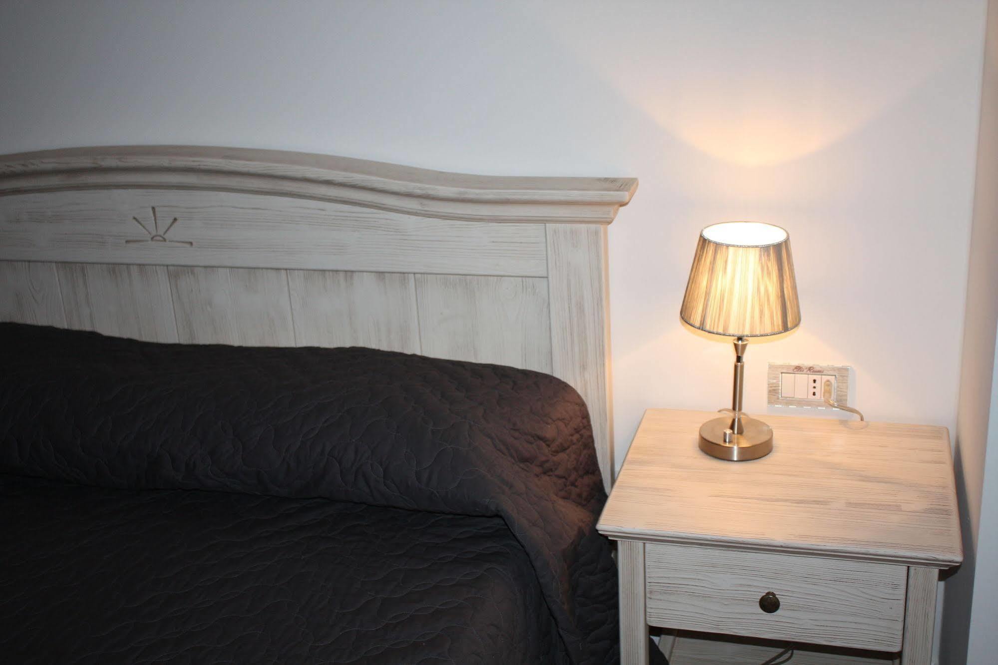 Sernaglia della Battaglia Elis' Rooms מראה חיצוני תמונה